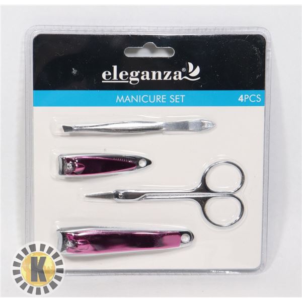 NEW 4PC MANICURE SET
