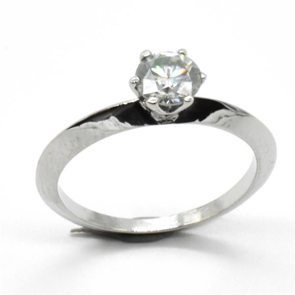 SILVER MOISSANITE (ROUND 6 MM)(0.8CT) RHODIUM