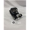 Image 1 : 1:24 Scale 1932 Ford Coupe Diecast Car