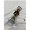 Image 3 : Antique Glass and Brass Door Knob Set - 2