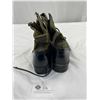 Image 3 : Vintage Pair of Size 9 Military Boots