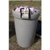 Image 1 : Rubbermaid Garbage Can with contents - plastic covers.