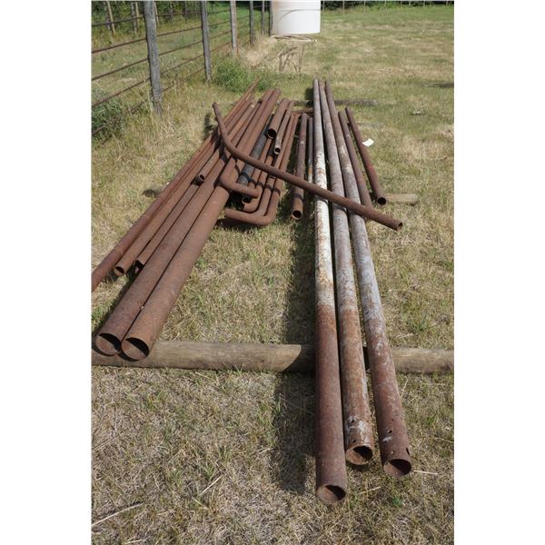 Various lengths of pipe.