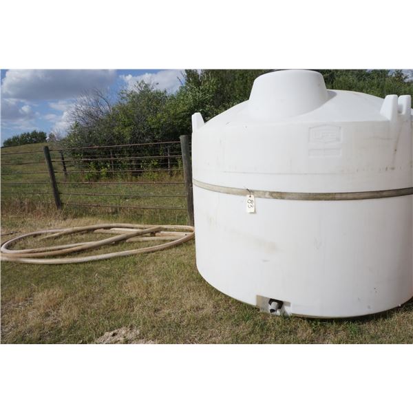 1250gal Water Tank and Hose.