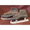 Image 2 : LOT OF 2 - VINTAGE MENS ICE SKATES & LACROSSE STICK