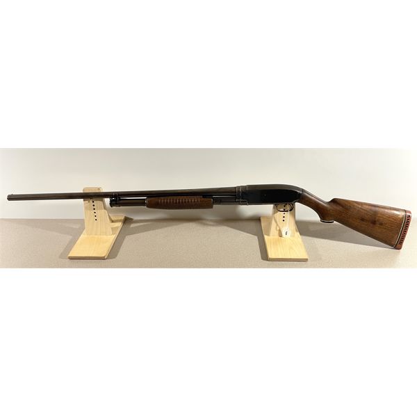WINCHESTER MODEL 12 IN 12 GA