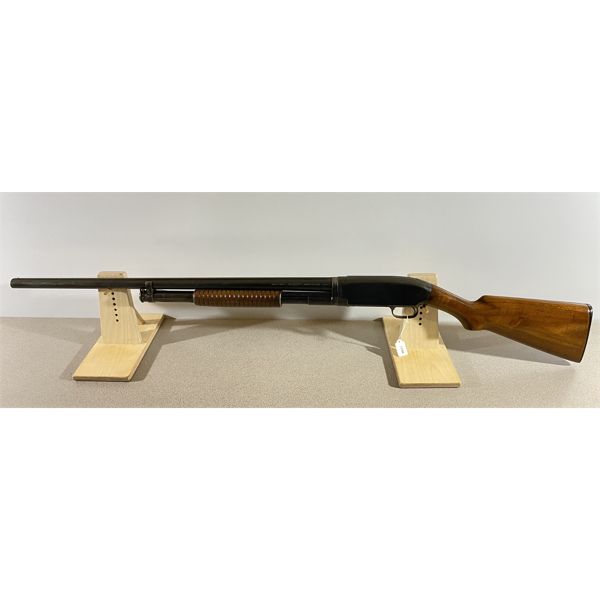 WINCHESTER MODEL 12 IN 12 GA