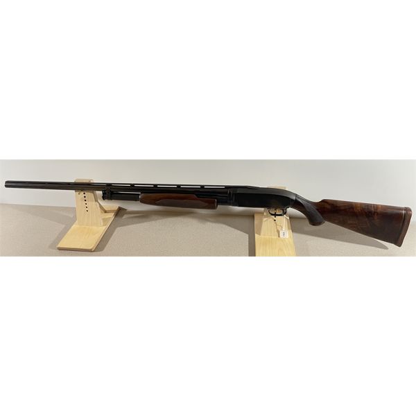 WINCHESTER MODEL 12 IN 12 GA