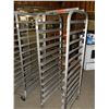 Image 2 : 4 Tray Racks