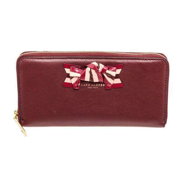 Marc Jacobs Burgundy Leather Bow Zippy Wallet