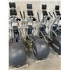 Image 2 : PRECOR EFX 576I COMMERCIAL ELLIPTICAL TRAINER WITH DOUBLE DISPLAY