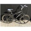 Image 2 : BLACK TREK NAVIGATOR 2.0, 21 SPEED FRONT SUSPENSION HYBRID STYLE MOUNTAIN BIKE