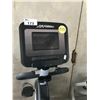 Image 2 : LIFE FITNESS LIFE CYCLE COMMERCIAL RECUMBENT EXERCISE BIKE