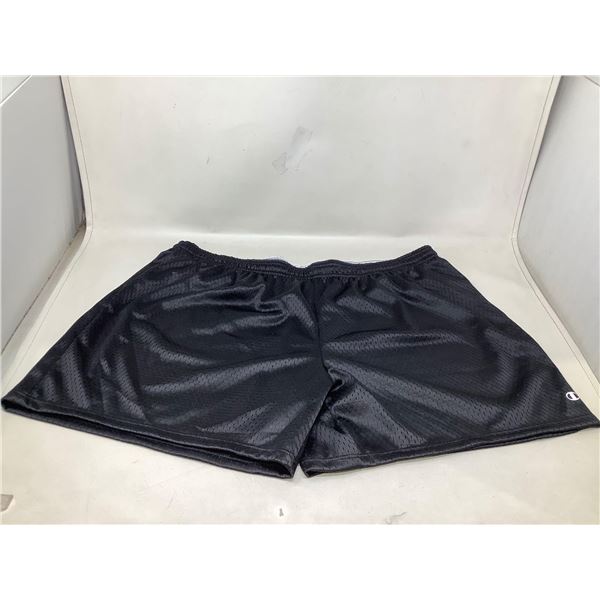 Champion Shorts Size XL