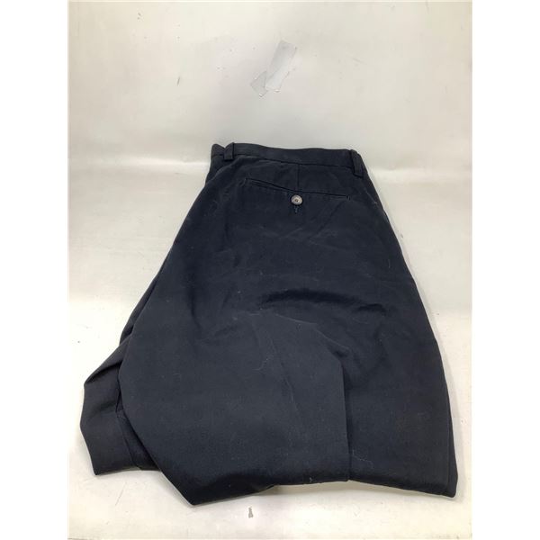 Amazon Essentials Shorts (40 X 28)