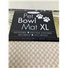 Image 2 : Pet Bowl Mat XL