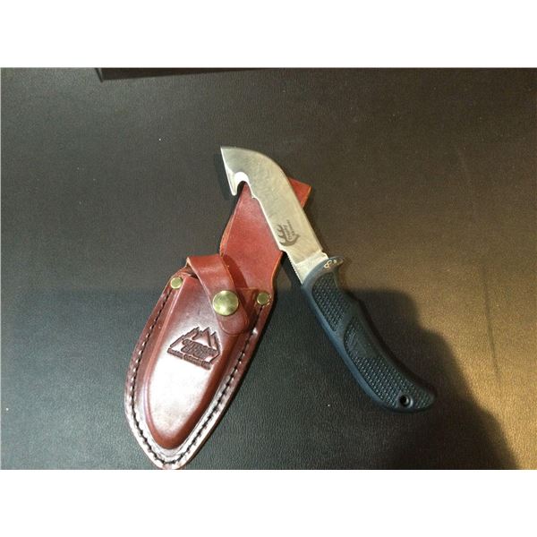 Outdoor Edge Trophy Skinner With Case