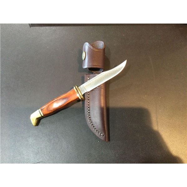 Classic NEW Buck Knife fixed blade with sheath