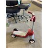 Image 1 : Radio Flyer 4-Wheel Scooter