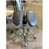 Image 1 : Ergonomic Split Style Saddle Stool