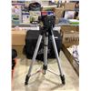 Image 2 : AmazonBasics Lightweight Tripod with Bag
