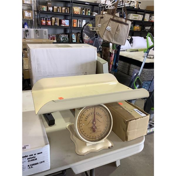 Nursery Queen Baby Scale 30lbs Capacity