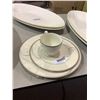 Image 1 : Platinum Wave 3-Piece Dishware Set