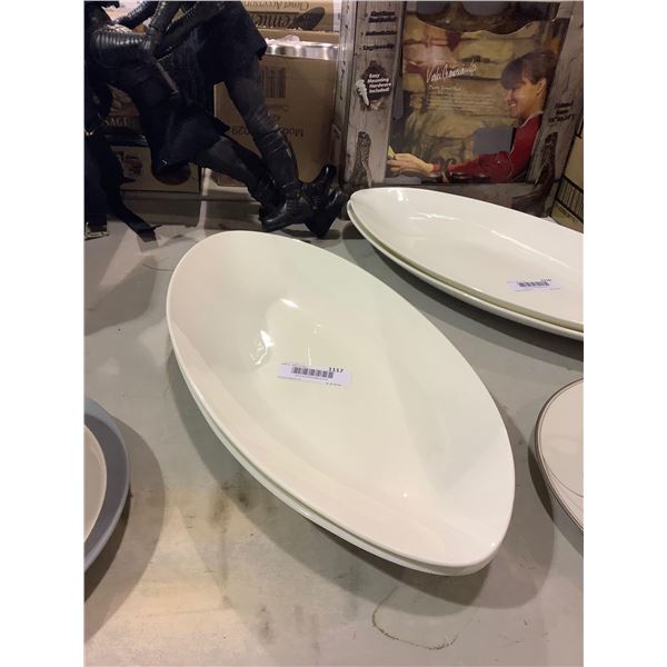 Fitz and Floyd Nevaeh White Long Oval Platter Set of 2