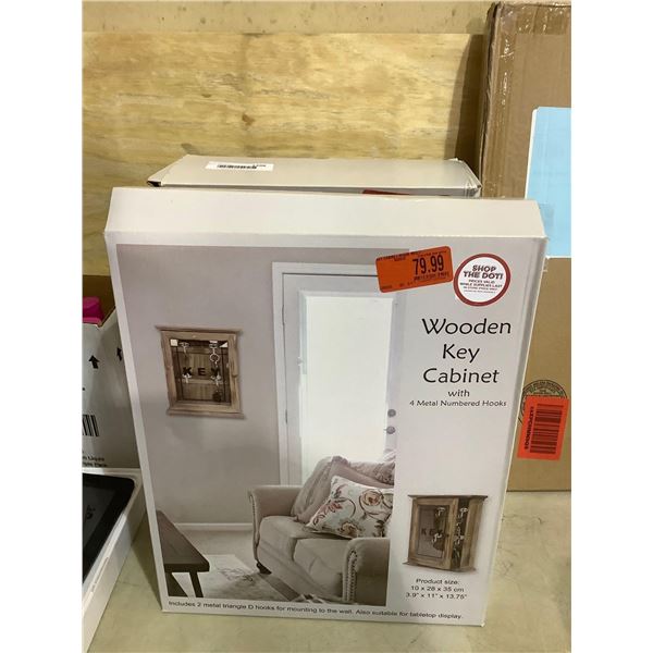 Wooden Key Cabinet (3.9in x 11in x 13.75in)