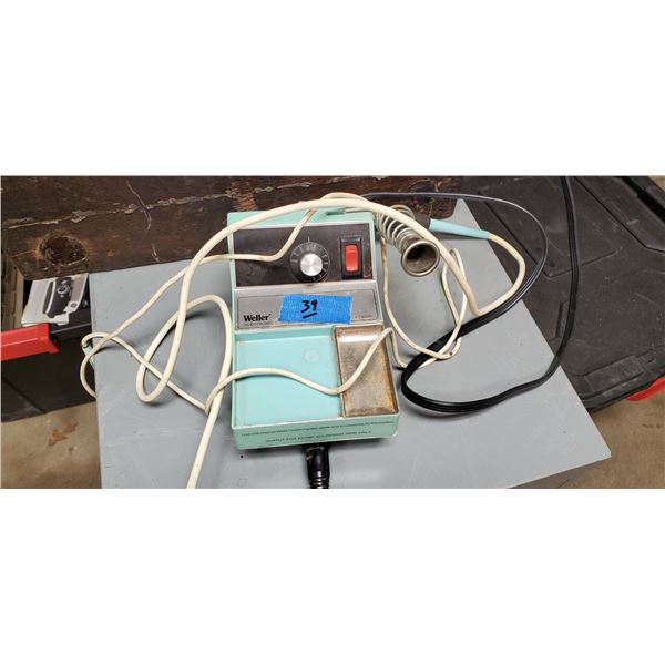 Soldering station