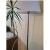 Image 4 : Humidifier - Lamp - Houseplant
