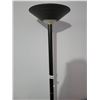 Image 3 : Side Table - Floor Lamp - Fan - Clock Radio