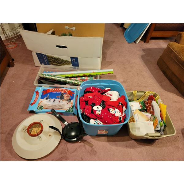 6' Christmas Tree & Decorations