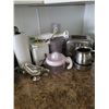Image 3 : Kitchen Canisters - Mugs - Toaster - Braun Mixer - etc?