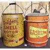 Image 2 : LOT OF 2 - 5 GAL GOLDEN SHELL AND GASOLINE CANS 