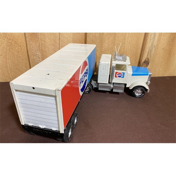 NYLINT TOY PEPSI TRACTOR TRAILER Kidd Family Auctions