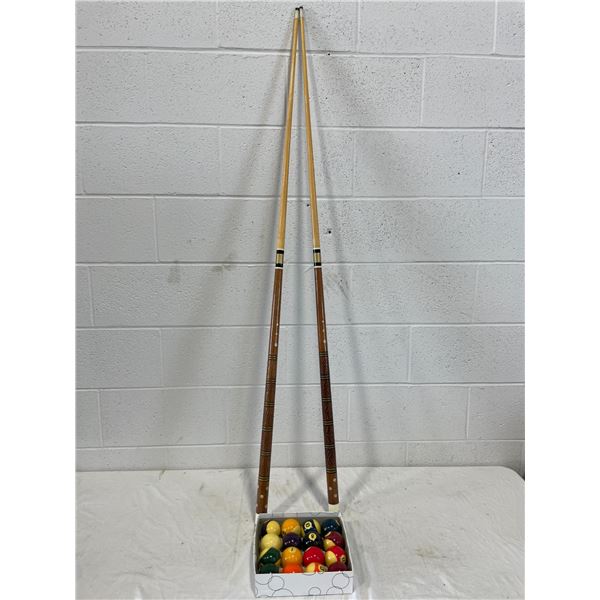 Pool cues & Pool Balls
