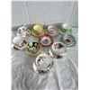 Image 1 : 11 Teacups and Saucers