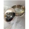 Image 2 : Victorian Plate with Glassbake bowls