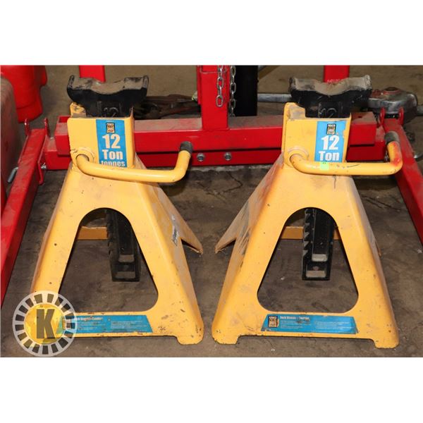 PAIR OF POWER FIST 12 TON JACK STANDS