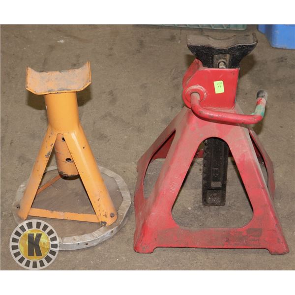 LOT OF 2 ASSORTED JACK STAND, 1 TON & 6 TON
