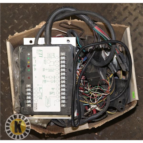 BOX OF MISC ELECTRICAL ACCESSORIES