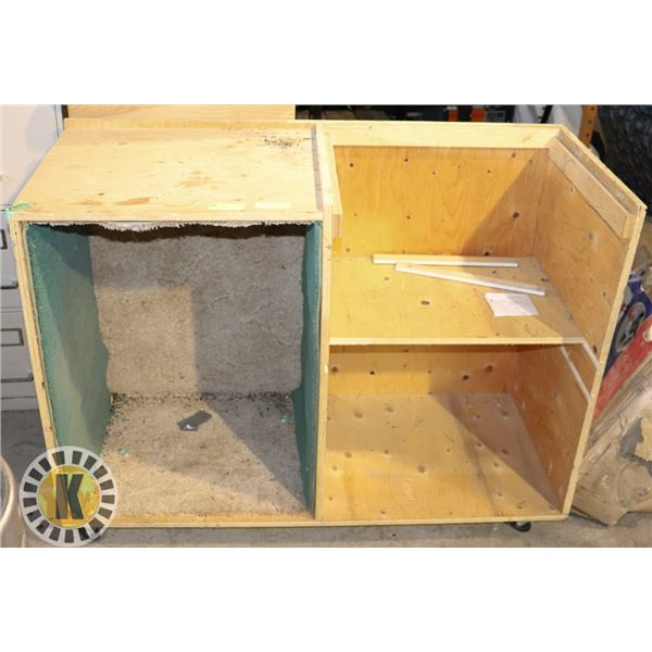 WOOD TOOL CART ON WHEELS