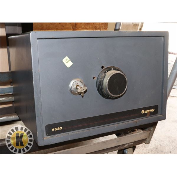 SENTRY V530 SAFE WITH KEY