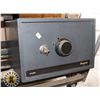 Image 1 : SENTRY V530 SAFE WITH KEY