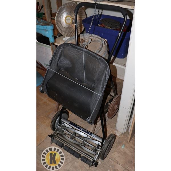PUSH MOWER WITH BAG ATTACHMENT