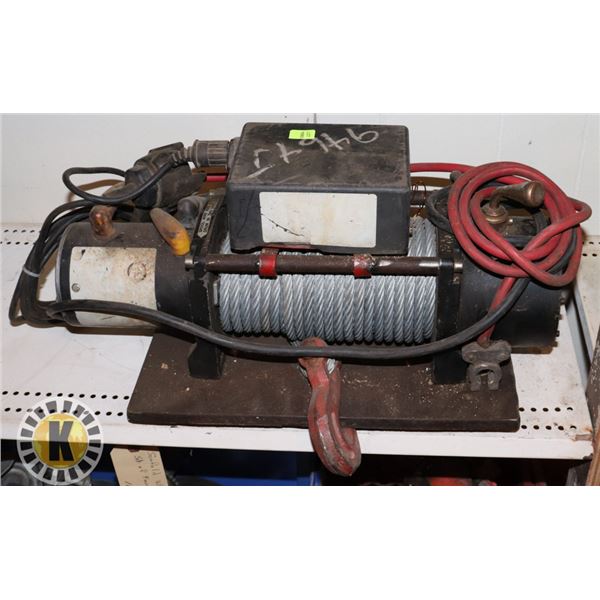 ELECTRIC WINCH WITH HOOK