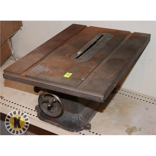 SMALL TABLE SAW