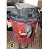 Image 1 : 4 GALLON WET/DRY VAC