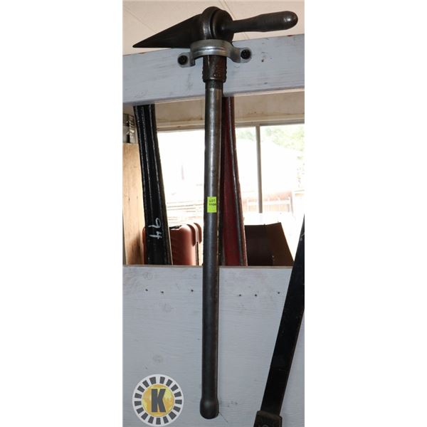 SPECIALTY PLUMBING TOOL
